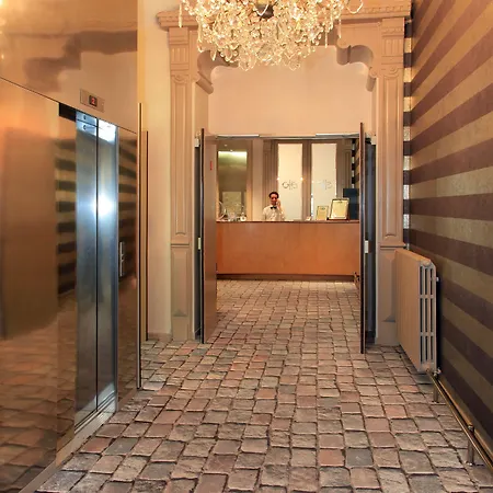 Grand De La Basilique 3*