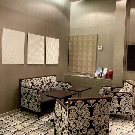 Grand De La Basilique Lourdes