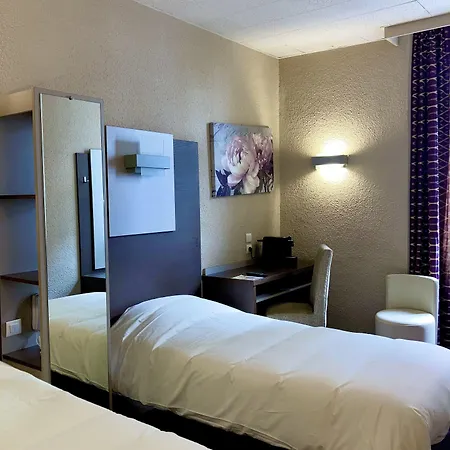 Grand De La Basilique Lourdes