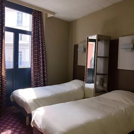 Grand De La Basilique Otel Lourdes