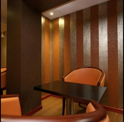 Grand De La Basilique 卢德