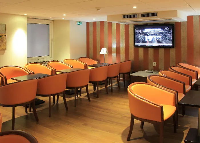 Grand De La Basilique 卢德