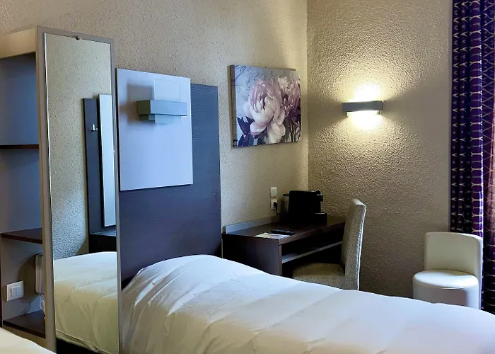 Grand De La Basilique 卢德