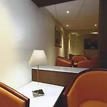Grand De La Basilique מלון 3*